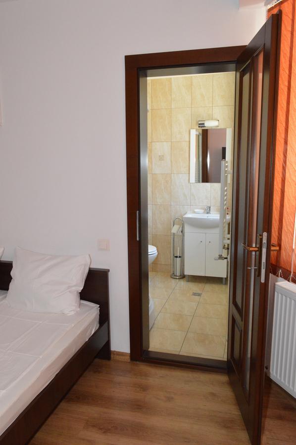 Casa Flora Hotel Sinmartin  Ngoại thất bức ảnh