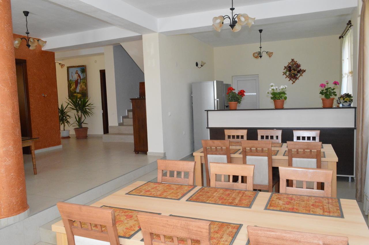 Casa Flora Hotel Sinmartin  Ngoại thất bức ảnh